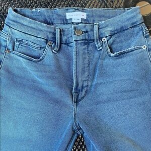 Good American High Rise raw hem Blue Jeans